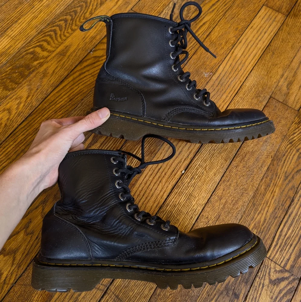 Dr. Marten Awley Black Leather Combat Boots